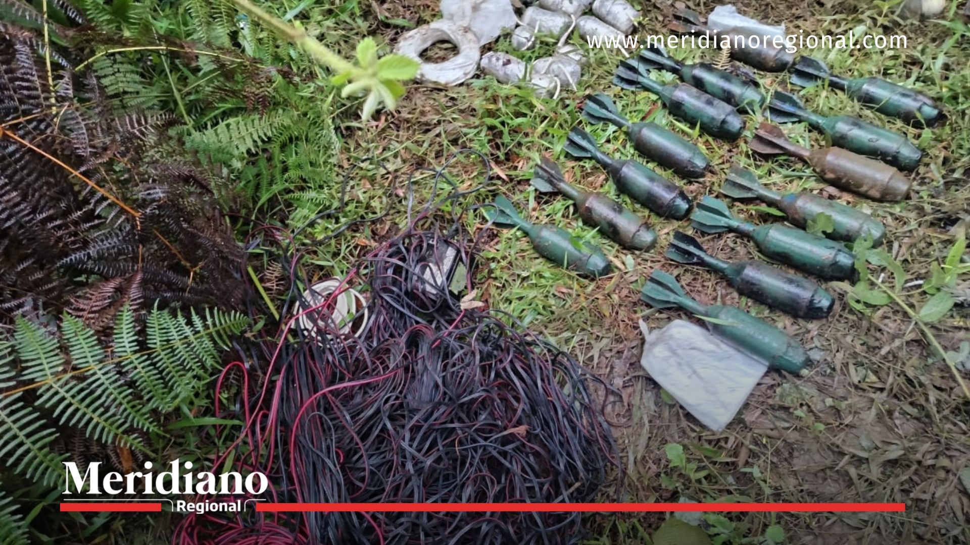 Explosivos y granadas artesanales incautados para drones explosivos en Jamundí.