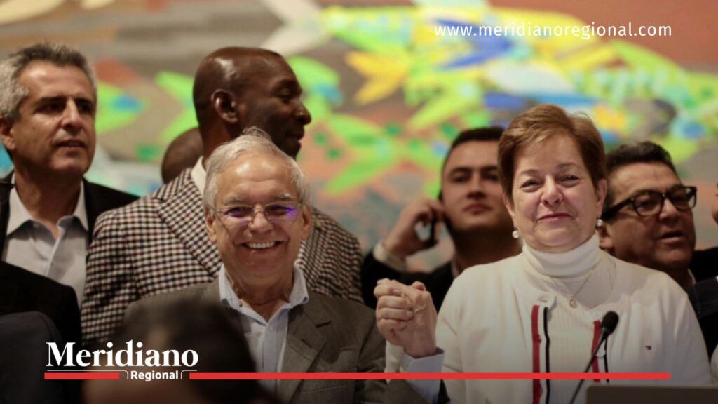 Exministros Luis Fernando Velasco y Ricardo Bonilla en acto público previo al escándalo UNGRD - Meridiano Regional exministros-luis-fernando-velasco-y-ricardo-bonilla - reforma-pensional - evento-publico - gabinete-petro