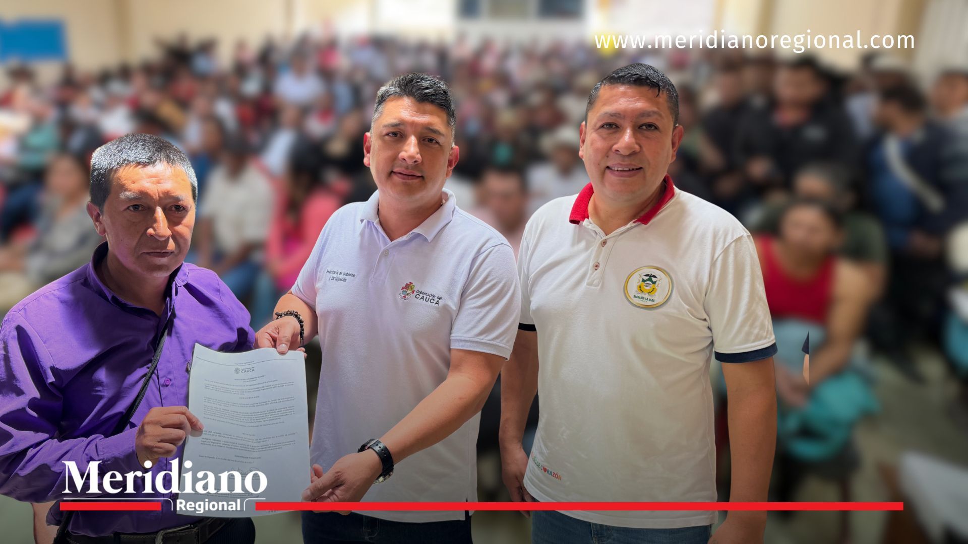 Funcionarios de la Gobernación del Cauca y la Alcaldía de La Vega lideraron la entrega de resoluciones comunales ante más de 300 participantes.