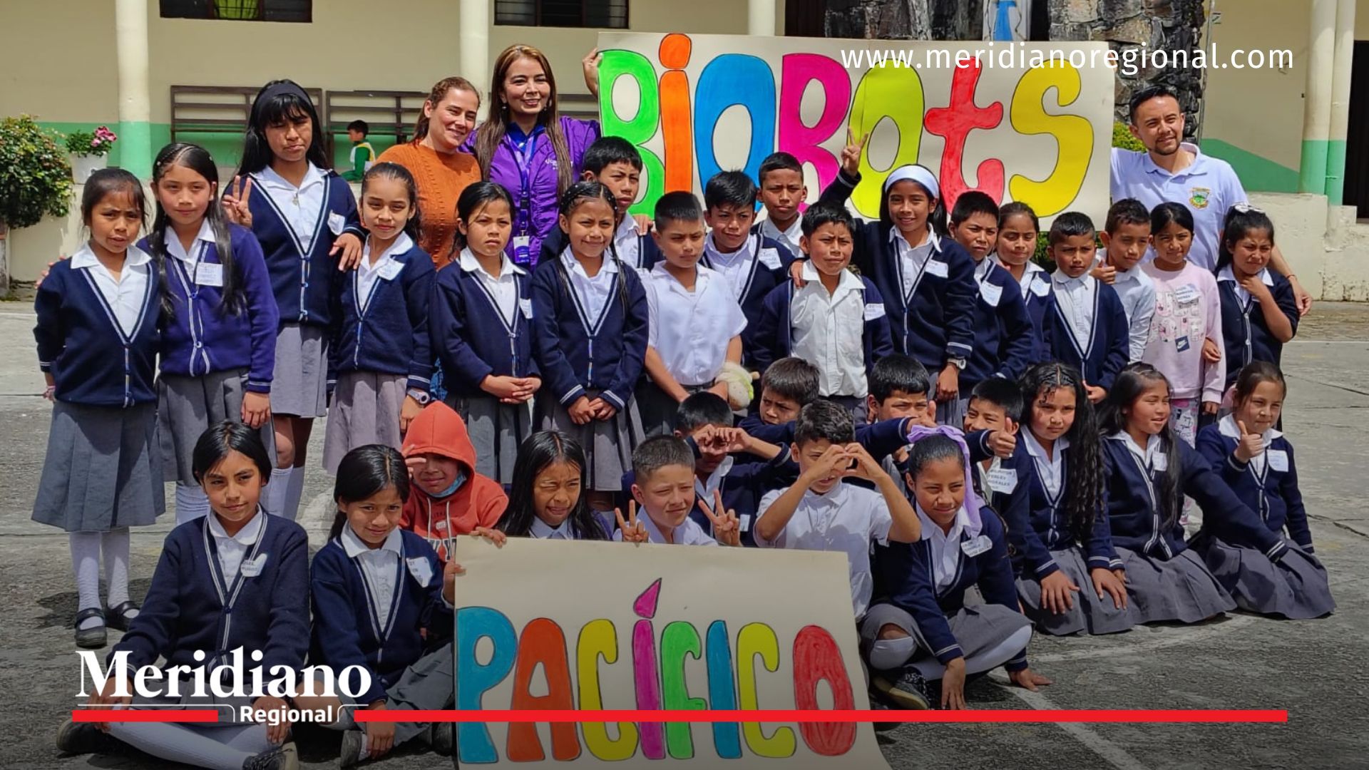 Niñas y niños de la Institución Educativa Técnico Agropecuario Margarita Legarda, en Puracé, comparten la experiencia del taller de Biobots impulsado por la Secretaría de Educación del Cauca, la Gobernación del Cauca y MinTIC.