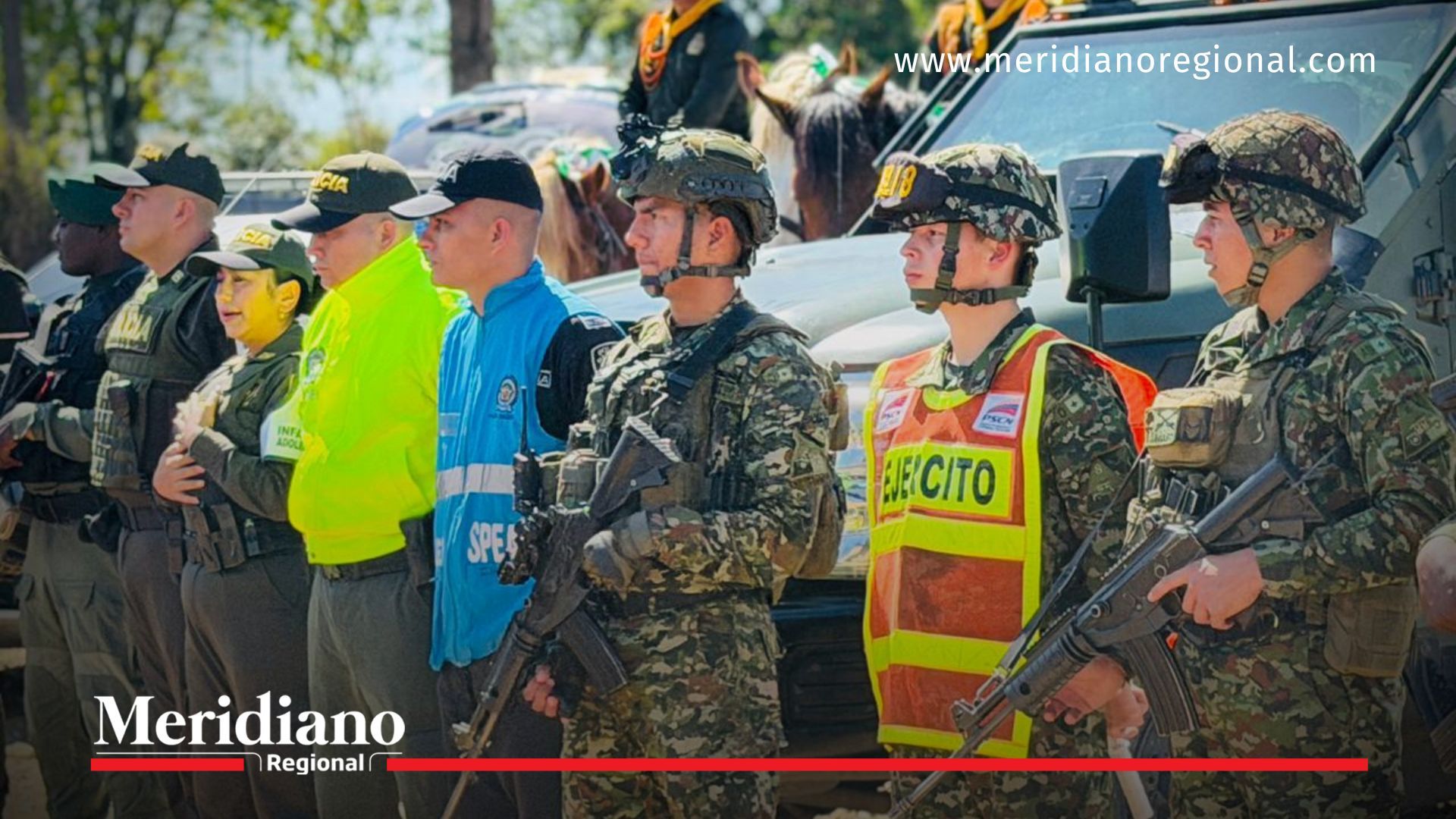 Ejército, Policía y agentes de tránsito se forman en Popayán para iniciar los operativos de seguridad de la temporada decembrina.