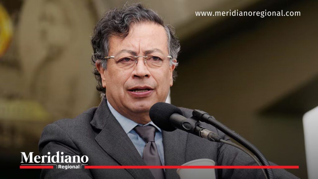Fiscal Camargo y debate con Petro sobre independencia institucional - Meridiano Regional Presidente Gustavo Petro en discurso público, imagen de referencia para noticia sobre respuesta de la Fiscal Camargo.
