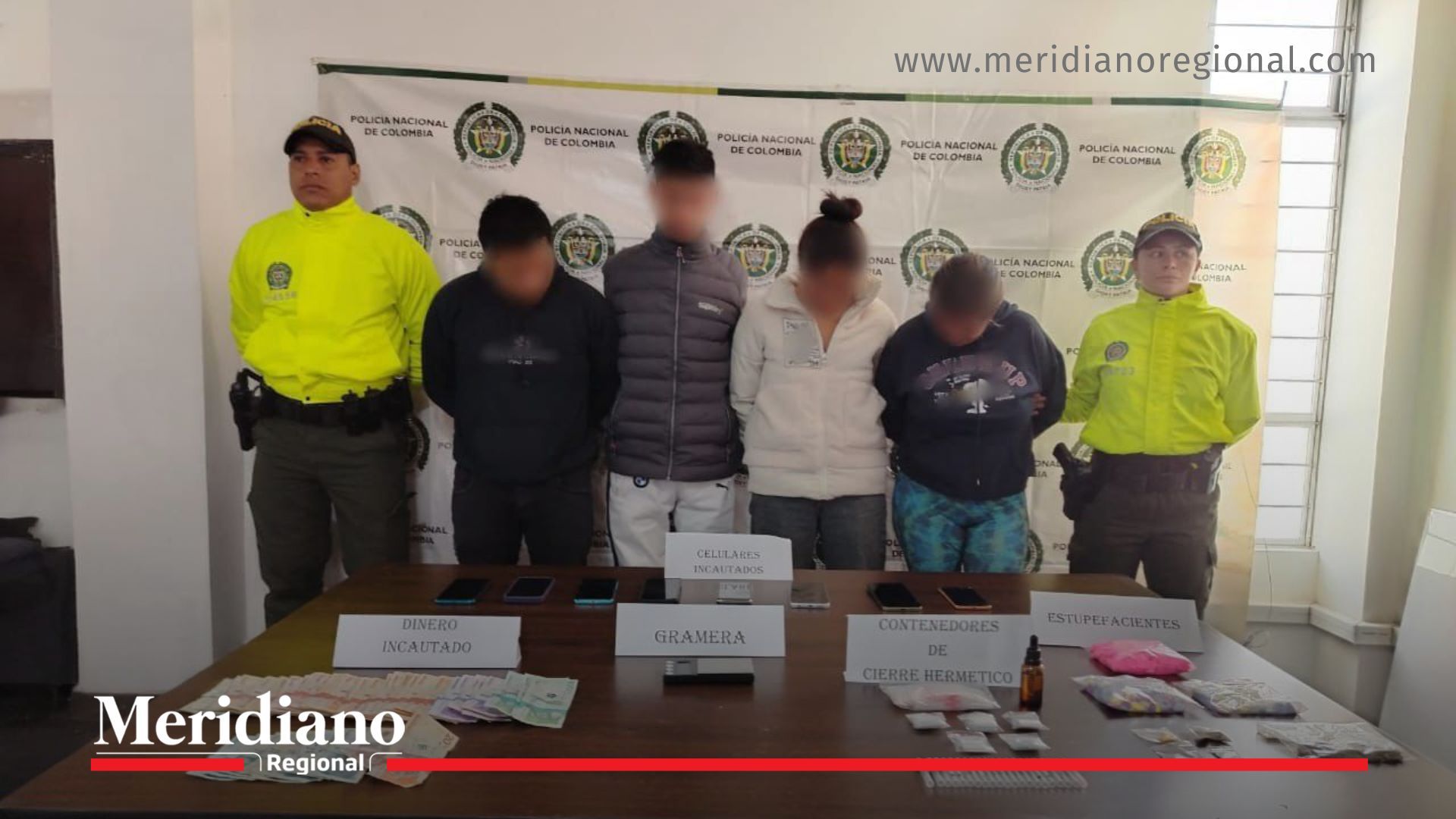 Integrantes de la banda delincuencial Los Fox fueron capturados en Pupiales, Nariño, durante un operativo conjunto de la Policía Nacional y la Fiscalía, por su presunta participación en actividades de microtráfico.