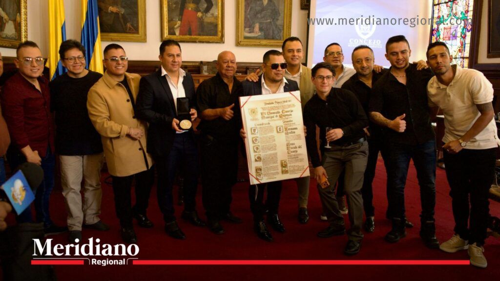 Gran Escudo del Concejo de Popayán otorgado a Los Hermanos Medina - Meridiano Regional Los Hermanos Medina y su equipo reciben el Gran Escudo del Concejo de Popayán por su trayectoria musical y aporte cultural.
