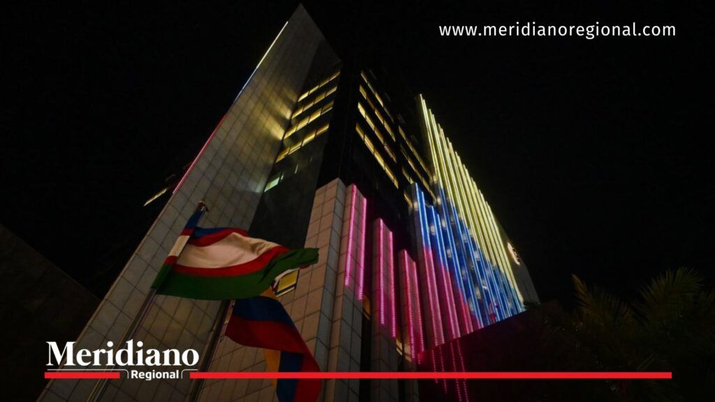 Feria de Cali ilumina el edificio del Banco de Occidente - Meridiano Regional Feria de Cali ilumina el edificio del Banco de Occidente en el centro de Cali con proyecciones LED