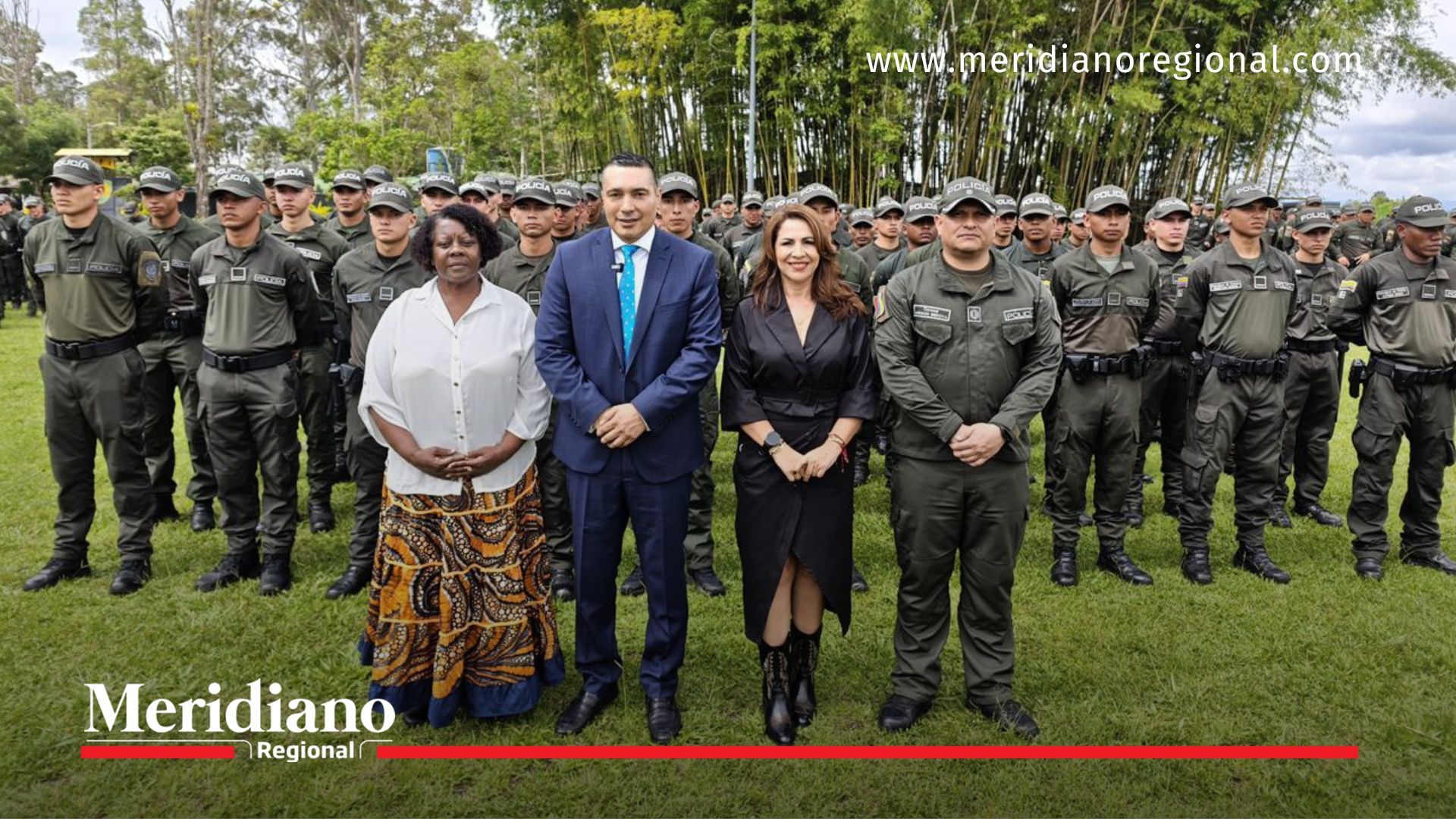 El gobernador del Cauca, la secretaria de Gobierno y el comandante de la Policía presentan el refuerzo de más de 600 uniformados que fortalecerán la seguridad en el departamento.