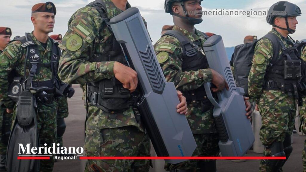 Escudo Nacional Antidrones: Fuerzas Militares se preparan con nueva tecnología - Meridiano Regional Soldados de las Fuerzas Militares con tecnología del Escudo Nacional Antidrones en Colombia