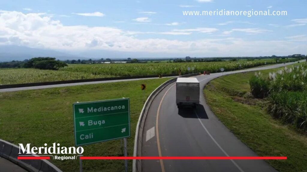 Seguridad vial Valle del Cauca durante operativos de control en carretera principal del departamento