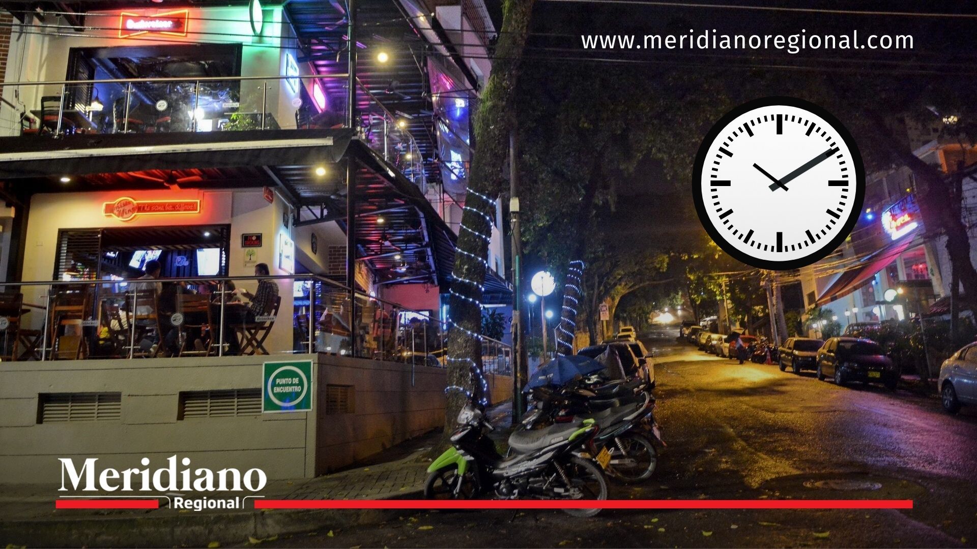 Zona rosa de Cali durante la noche, sector de bares y discotecas afectado por el horario de rumba en Cali.