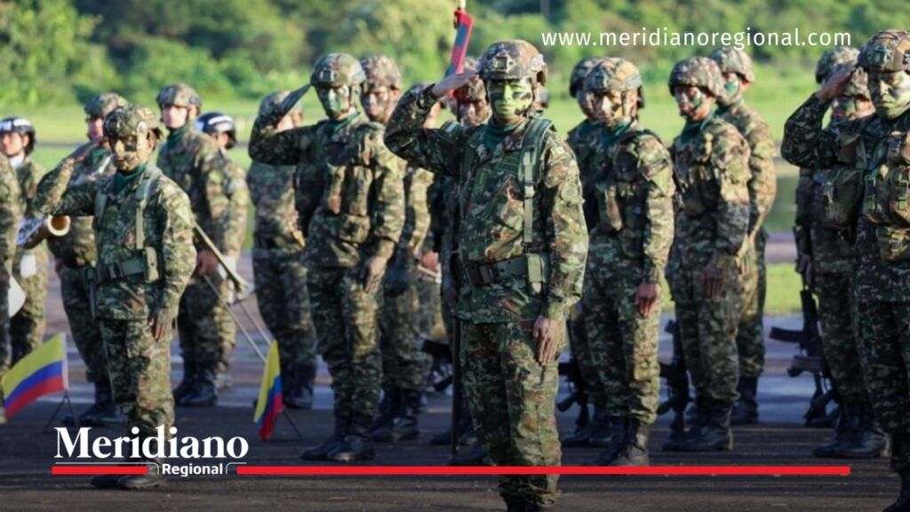 Soldados del Ejército Nacional de Colombia formados durante convocatoria Ejército Nacional para mayores de 18 años