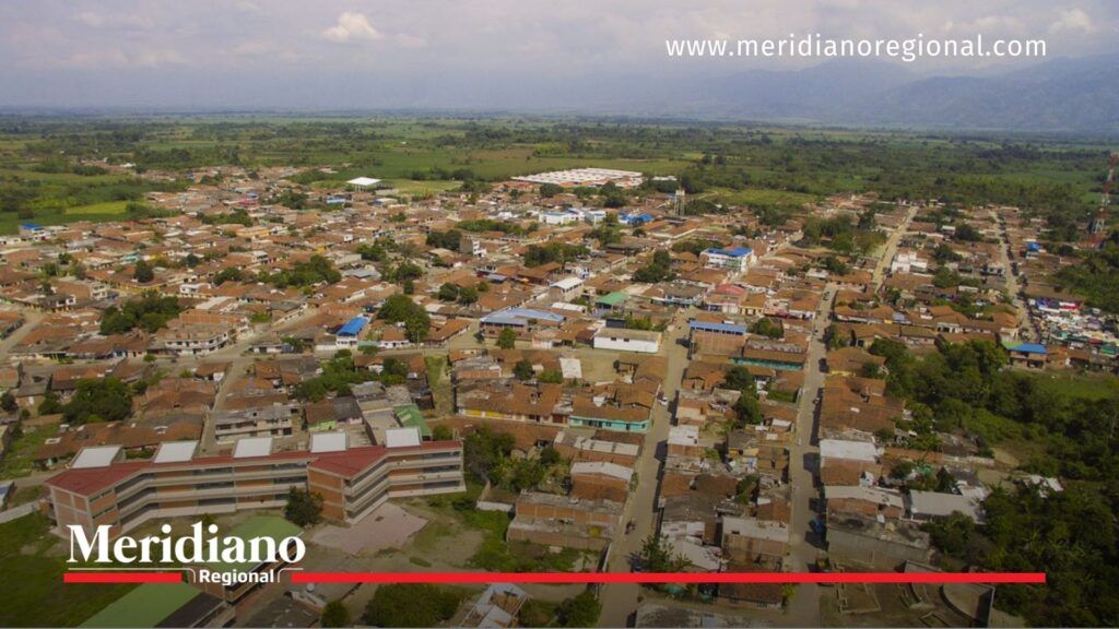 Enfrentamientos en Guachené mantienen en alerta al norte del Cauca - Meridiano Regional enfrentamientos en Guachené vistos desde panorámica del municipio en el norte del Cauca tras hechos de violencia y alteración del orden público