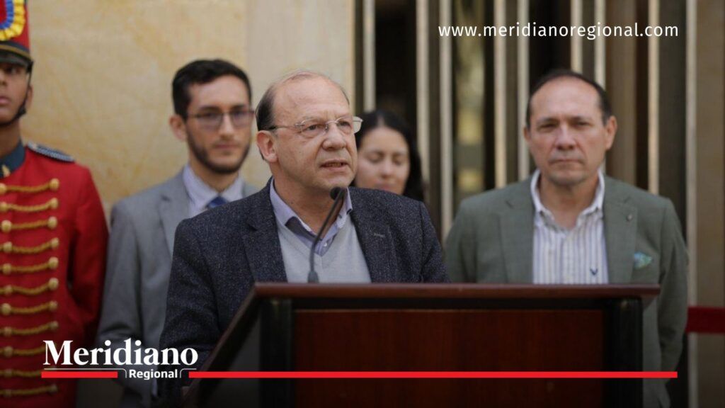 Ministro de Hacienda Germán Ávila anuncia reunión con gobernadores por la emergencia económica en Colombia.