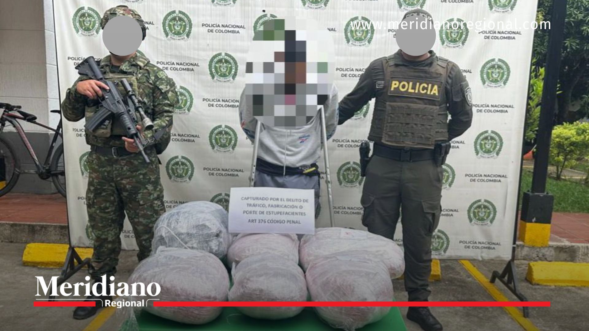 Hombre capturado con paquetes de marihuana durante operativo del Ejército y la Policía en Santander de Quilichao y Caloto, norte del Cauca.