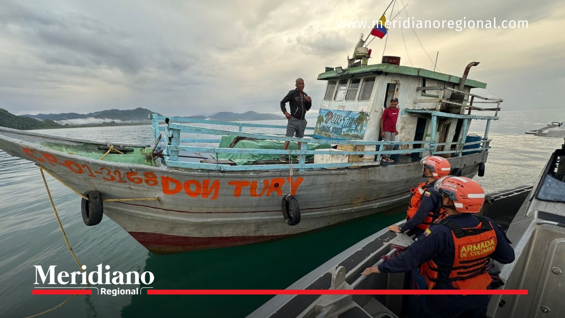 Rescate en el Pacífico colombiano realizado por la Armada de Colombia a embarcación con cuatro personas a la deriva