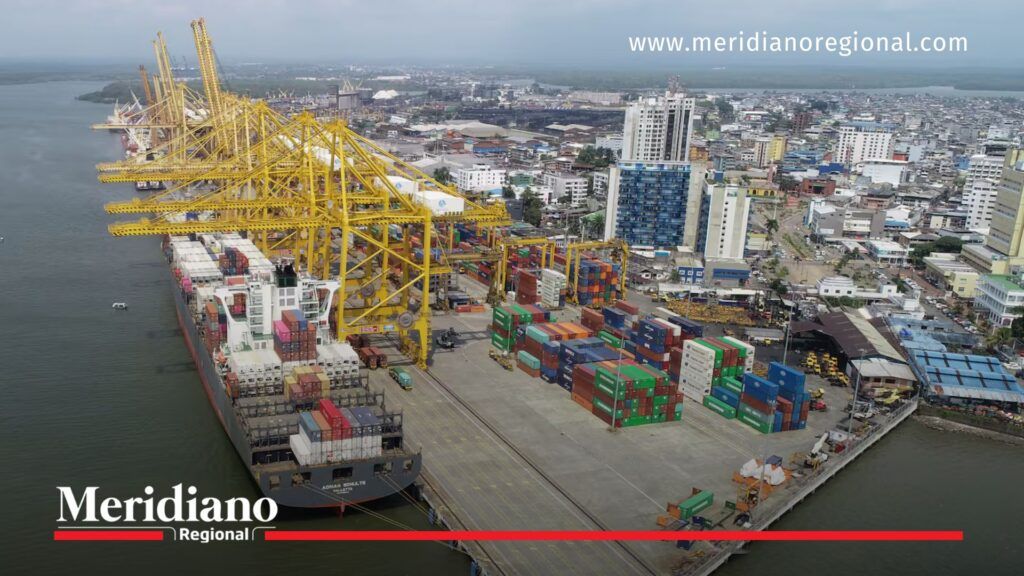 Puerto de Buenaventura tras bloqueo vía a Buenaventura y restablecimiento del tránsito