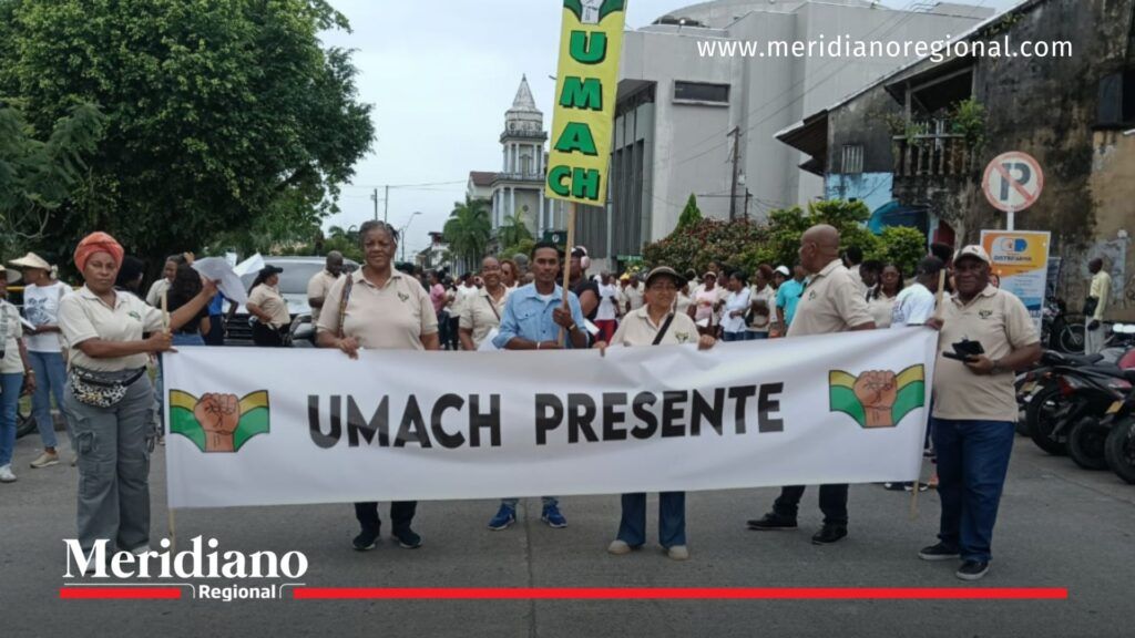 Educación en Chocó: docentes de UMACH protestan por pagos atrasados - Meridiano Regional educación en Chocó con docentes de UMACH protestando en Quibdó por retrasos en pagos salariales