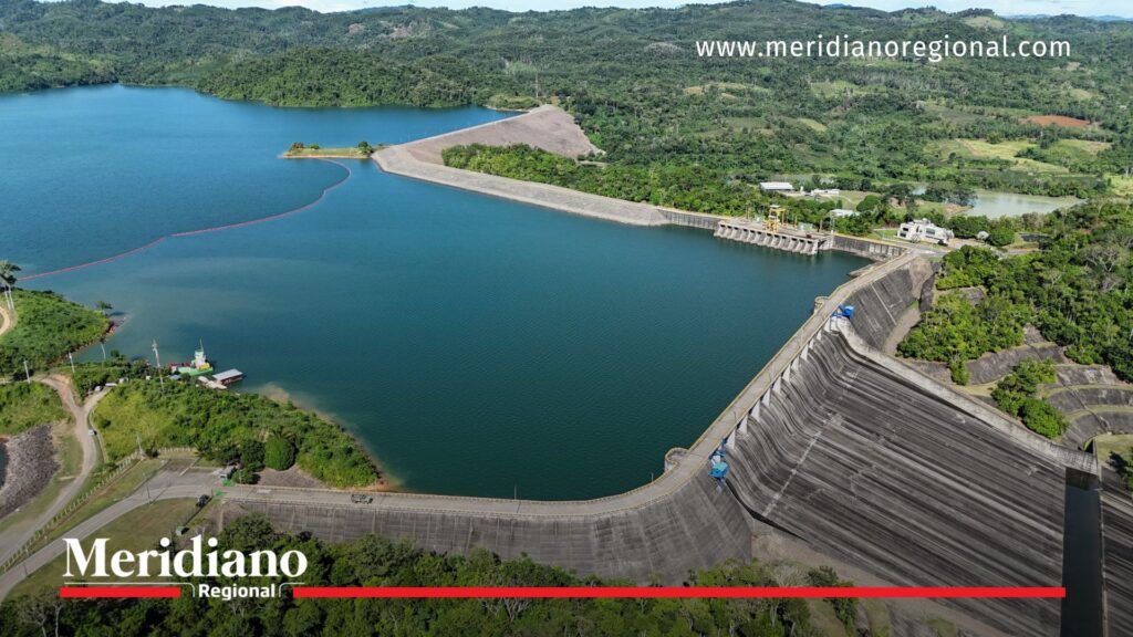 Represa de Urrá en medio de las inundaciones en Córdoba - Meridiano Regional inundaciones en Córdoba - hidroeléctrica Urrá - río Sinú - emergencia en Córdoba - noticias Córdoba - noticias Colombia