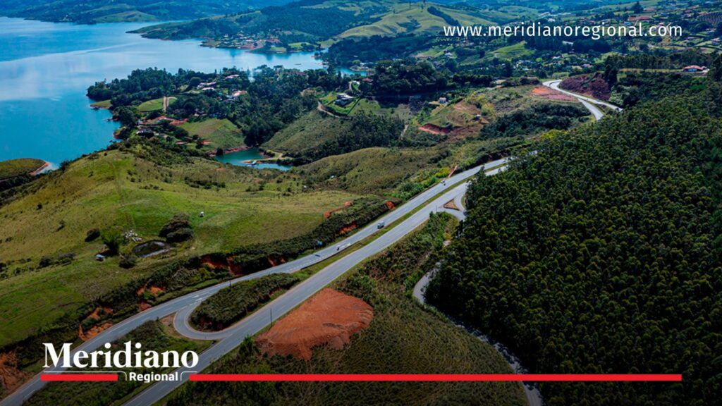 Incautación en la vía Buenaventura–Buga en Dagua Valle del Cauca durante operativo contra transporte ilegal de dinero.
