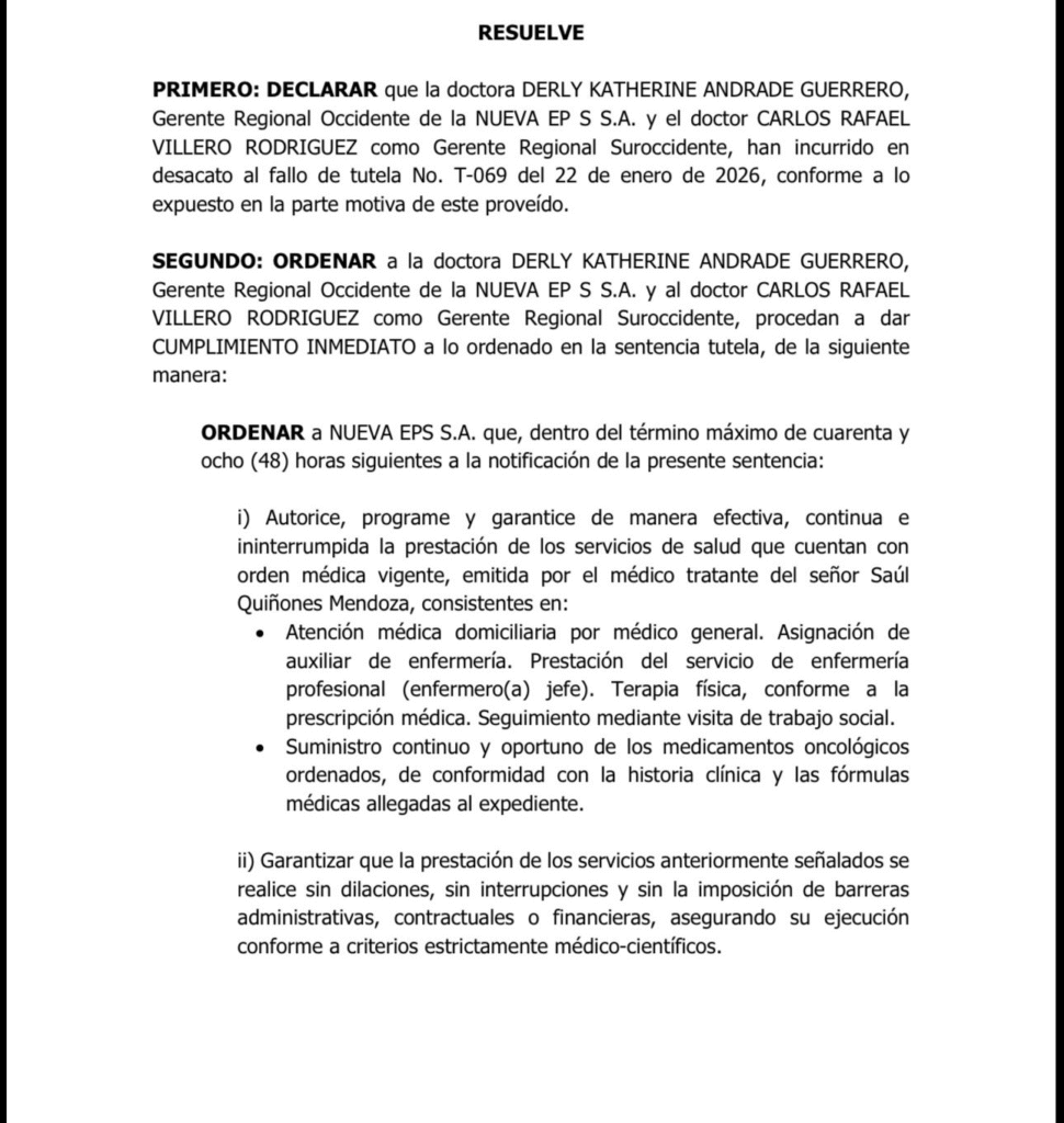 Orden judicial que declara desacato de directivos de Nueva EPS por incumplir tutela sobre tratamiento oncológico.