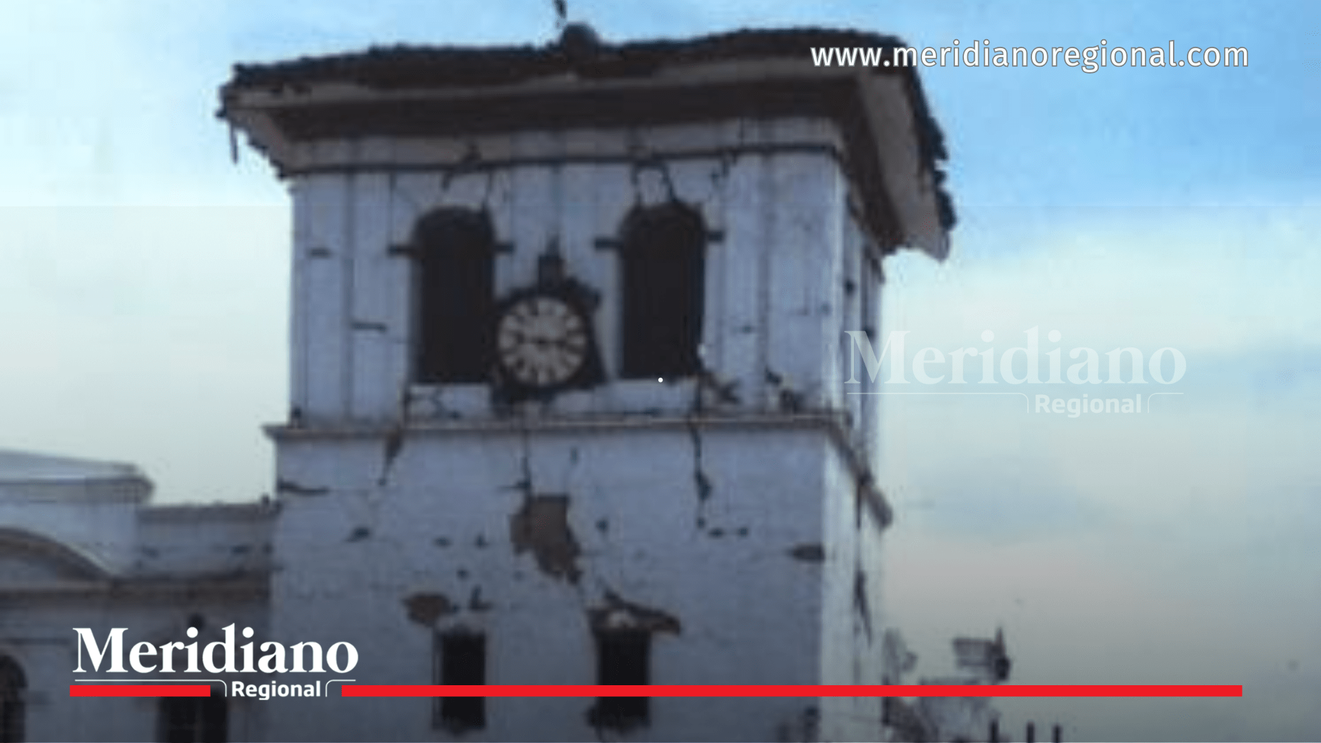 La Torre del Reloj con daños visibles tras el terremoto de Popayán.