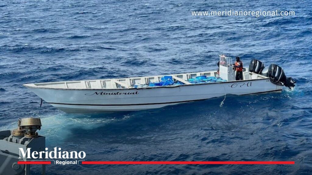 narcolancha en el pacífico interceptada por la armada de colombia durante operación contra el narcotráfico
