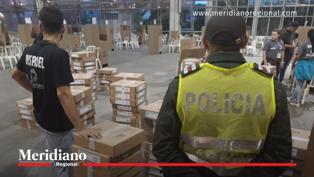 Policía custodia material electoral en operativos contra delitos electorales Valle del Cauca - Meridiano Regional Policía custodia material electoral en operativos contra delitos electorales Valle del Cauca antes de las elecciones en Colombia.