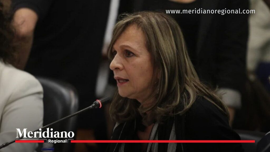 Ángela María Robledo caso de doble militancia citado como antecedente en debate electoral en Colombia