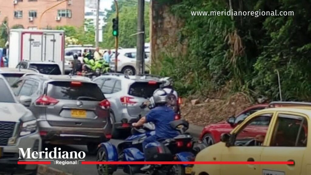 Homicidio en Cali: autoridades atienden ataque en barrio Normandía - Meridiano Regional Operativo policial y congestión vehicular tras homicidio en Cali en el barrio Normandía luego de ataque armado contra conductor de camioneta.