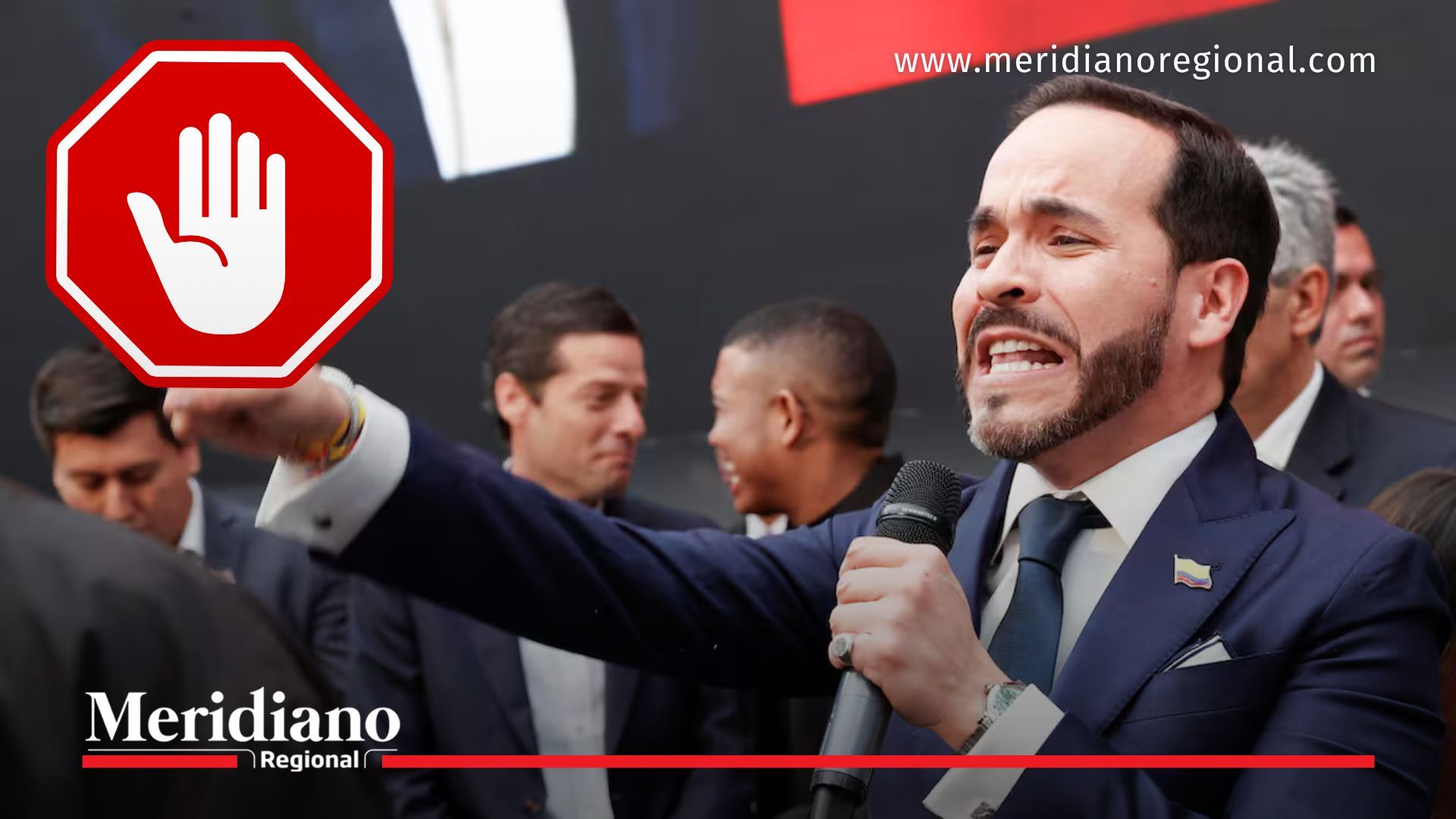 Abelardo de la Espriella durante un discurso en el que reafirma su decisión de no aceptar apoyo de partidos tradicionales en las elecciones 2026 Colombia.