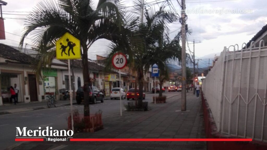 operativos en Popayán en el barrio Valencia con controles policiales y verificación de establecimientos