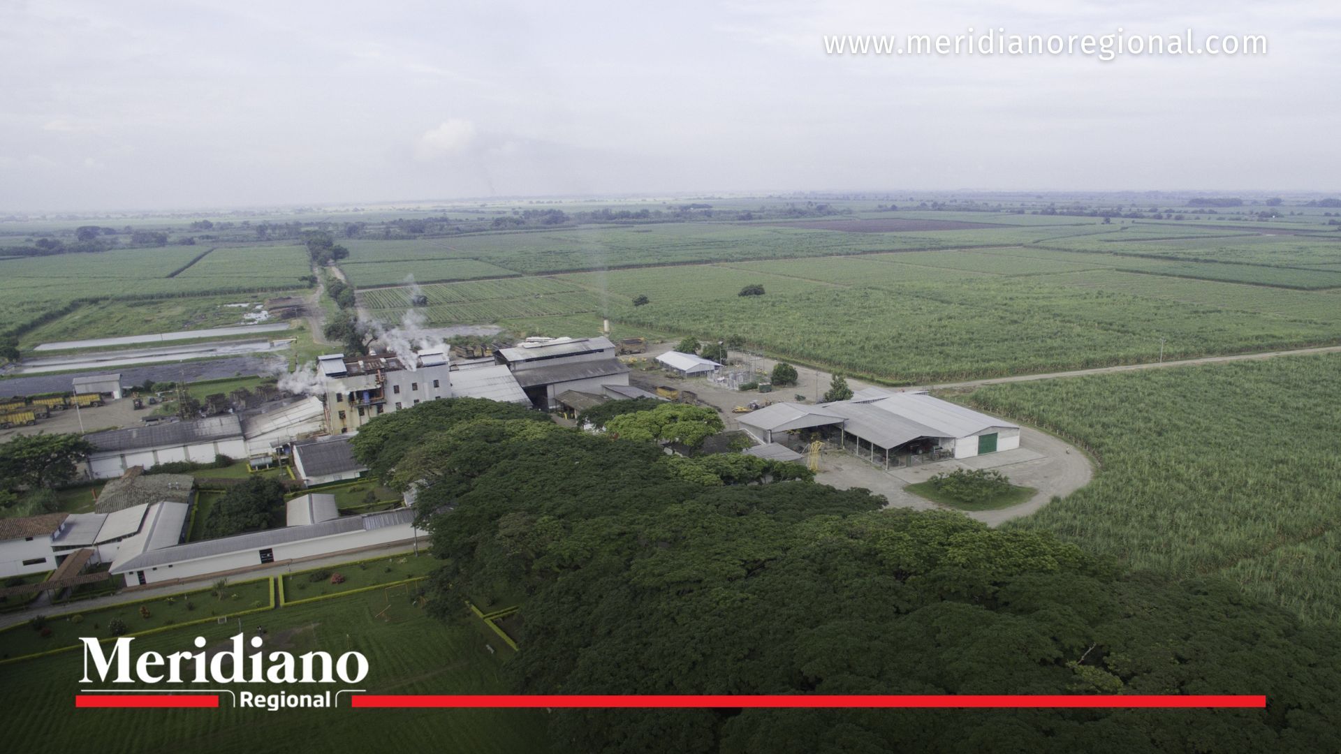 Vista aérea del Ingenio María Luisa en Florida, Valle del Cauca, tras el anuncio de su cierre definitivo.