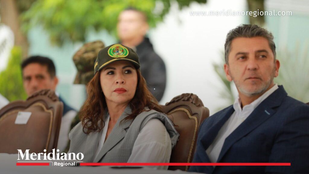 Autoridades del Cauca acompañan apertura de la jornada electoral en Popayán - Meridiano Regional Secretaria de Gobierno del Cauca Maribel Perafán y alcalde de Popayán Juan Carlos Muñoz durante la apertura de la jornada electoral en el departamento.