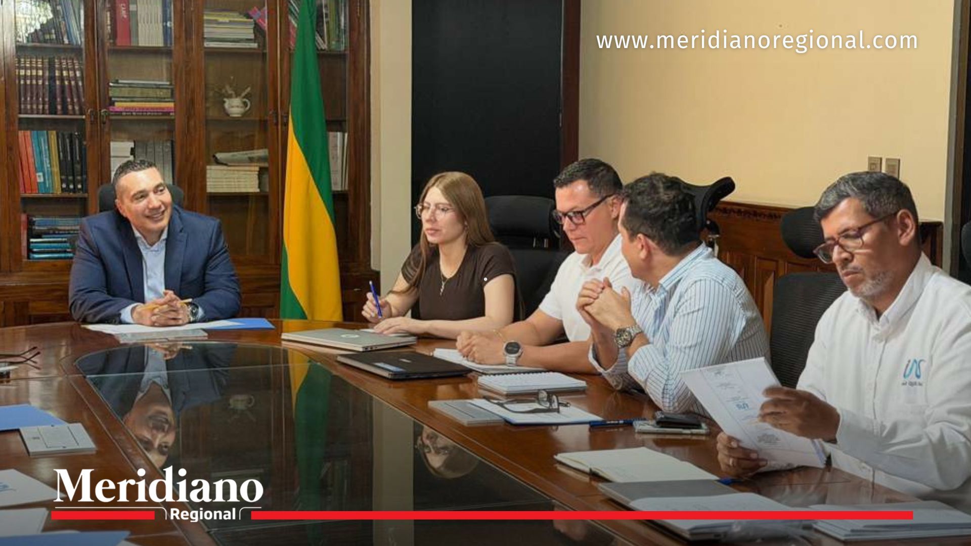 El gobernador Octavio Guzmán lidera una reunión con funcionarios y aliados institucionales para avanzar en el proyecto de gas domiciliario Cauca, iniciativa que busca reducir la deforestación y promover energía limpia en el Macizo Colombiano.
