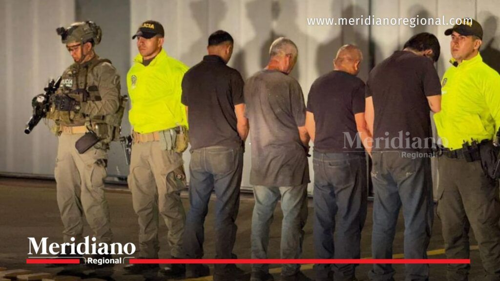 Personas capturadas en Cali por narcotráfico tras incautación de 500 kilos de cocaína ocultos bajo tierra