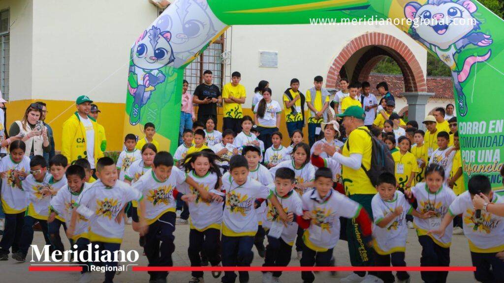Niños corren en inicio de carrera por la infancia sin violencia en Sotará Cauca
