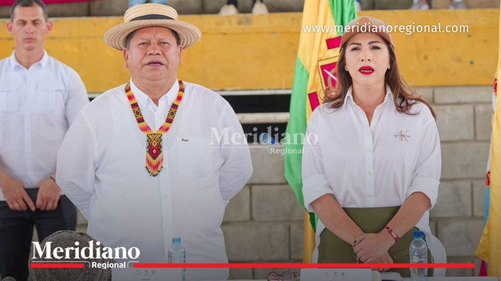 Secretaria de Gobierno del Cauca junto a autoridades durante acto oficial en mesa de seguridad en Guachené