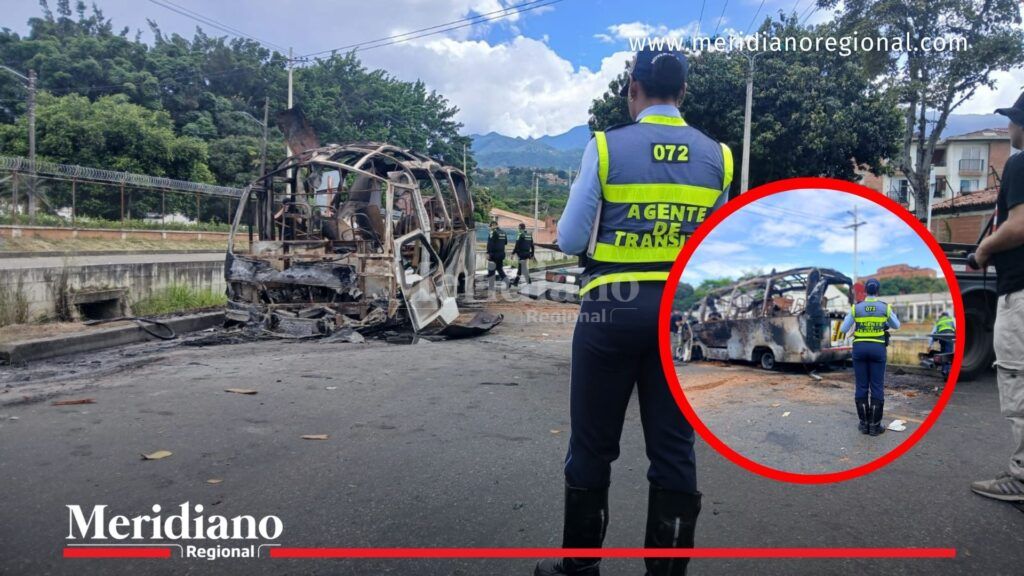 En imágenes: Así quedó el bus del atentado en Cali