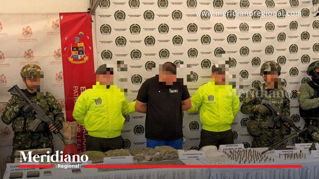 Captura en Popayán con incautación de armas, droga y munición - Meridiano Regional Capturado en Popayán junto a incautación de droga, munición y armas en operativo del Ejército y la Policía Nacional.