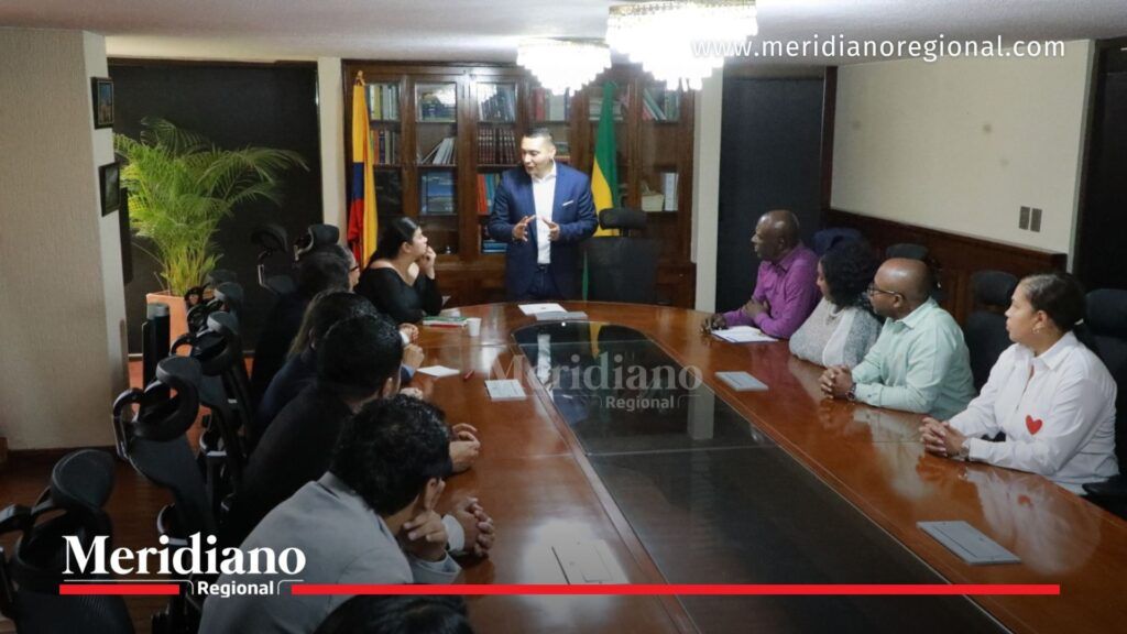 Gobernador Octavio Guzmán lidera reunión con gerentes de hospitales y ESE en la Gobernación del Cauca para fortalecer la salud en el Cauca y mejorar la atención médica