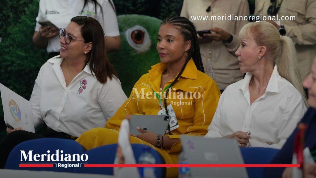 La secretaria de Planeación del Cauca, Diana Melissa Muriel, participa junto a la gobernadora del Valle del Cauca, Dilian Francisca Toro, en un encuentro internacional sobre sostenibilidad y acción climática realizado en Florencia, Caquetá.