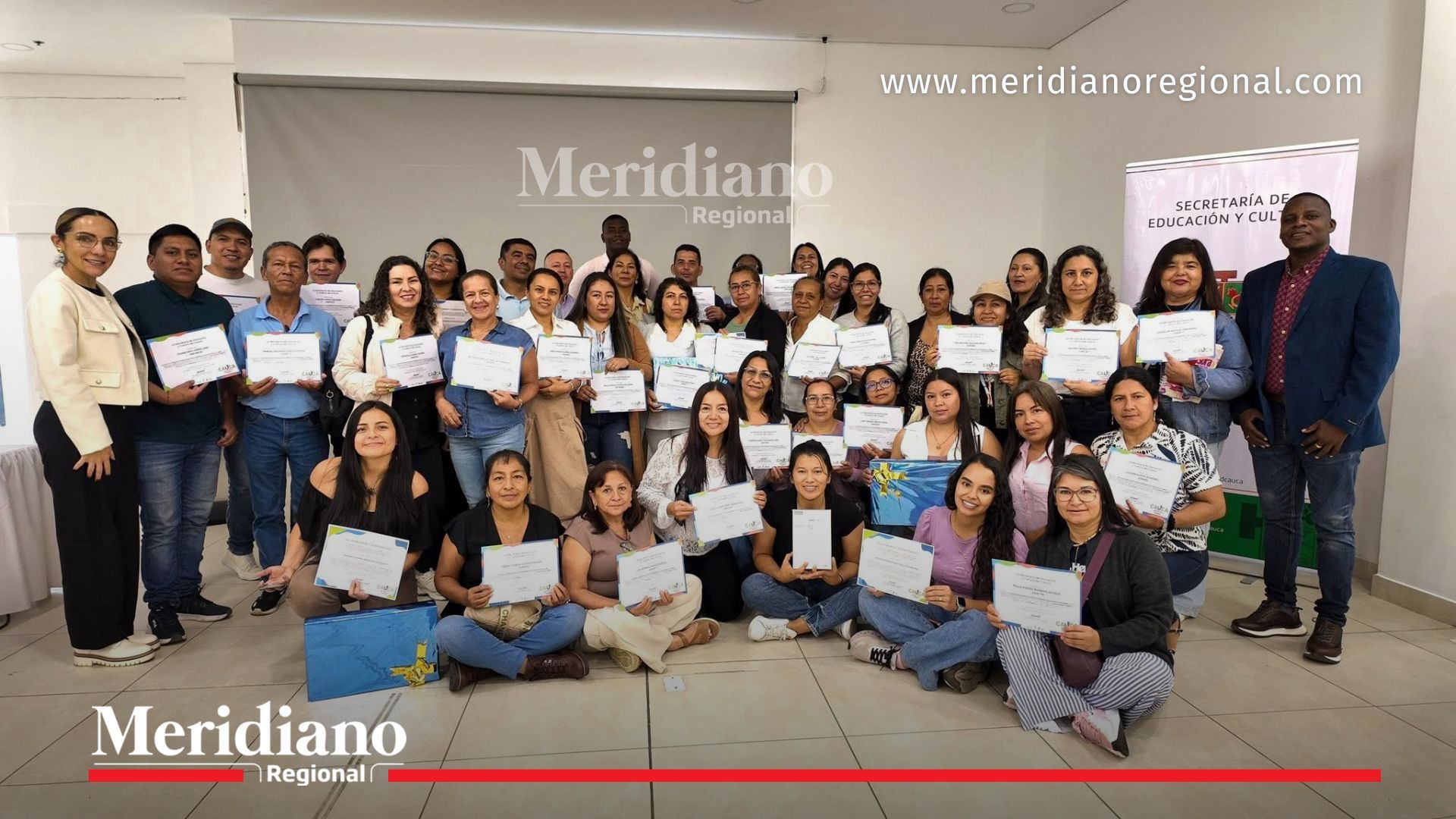 Un grupo de 41 docentes del departamento recibió certificación durante el cierre del proyecto Bilingüismo Cauca Speak English, una iniciativa que también benefició a más de 36.000 estudiantes.