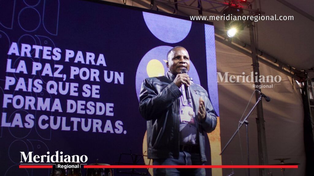 Representante interviene durante el cierre de Artes para la Paz en el Cauca, encuentro de MinCultura para fortalecer el tejido social desde las culturas.