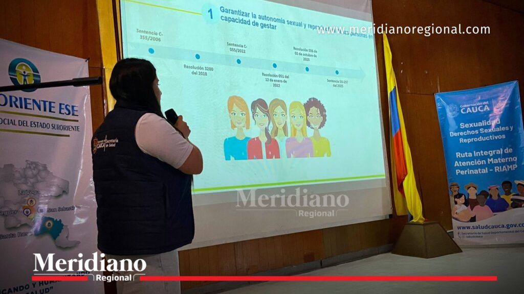 Exposición sobre salud materna durante la Sexta Mesa PARE Departamental liderada por la Secretaría de Salud del Cauca en Popayán.