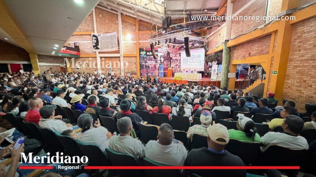 Líderes de Juntas de Acción Comunal y comunidades rurales del Cauca asisten a la presentación del proyecto Agua para el Cauca, iniciativa que fortalecerá los acueductos rurales y ampliará el acceso al agua potable en 35 municipios.