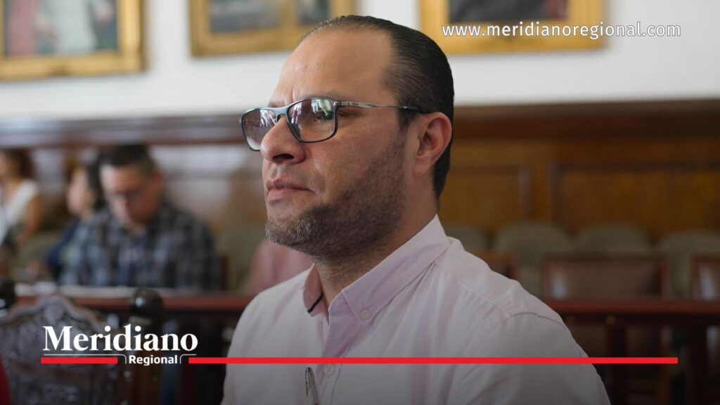 Edwin Heiver Muñoz Vásquez participa en la sesión del Concejo Municipal de Popayán - Meridiano Regional Edwin Heiver Muñoz Vásquez, secretario General de la Alcaldía de Popayán, durante la sesión del Concejo Municipal de Popayán en la que se aprobó el acuerdo sobre subsidios al servicio público de aseo.