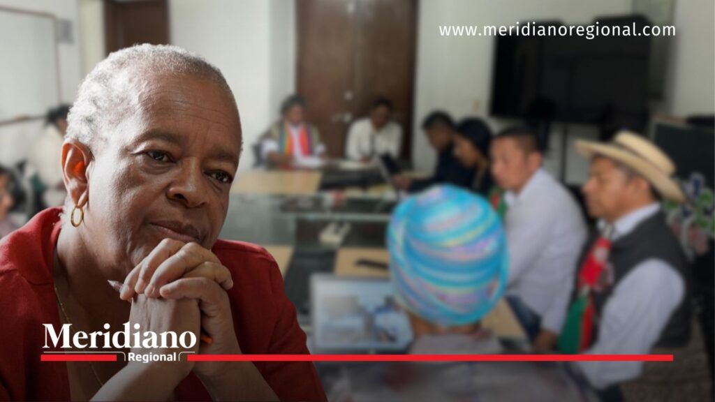 La secretaria de Educación y Cultura del Cauca, Sor Inés Larrahondo Carabalí, participa en una mesa de diálogo con representantes del CRIC durante el seguimiento a los compromisos de la minga social para fortalecer la educación en los territorios indígenas.