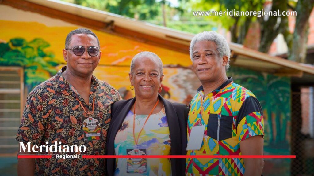 Sor Inés Larrahondo comparte con líderes de la etnoeducación durante el Día de la Afrocolombianidad - Meridiano Regional Sor Inés Larrahondo Carabalí y Luis Fernel Bonilla participan en la conmemoración del Día de la Afrocolombianidad en la Institución Educativa Ana Josefa Morales Duque, en Santander de Quilichao.