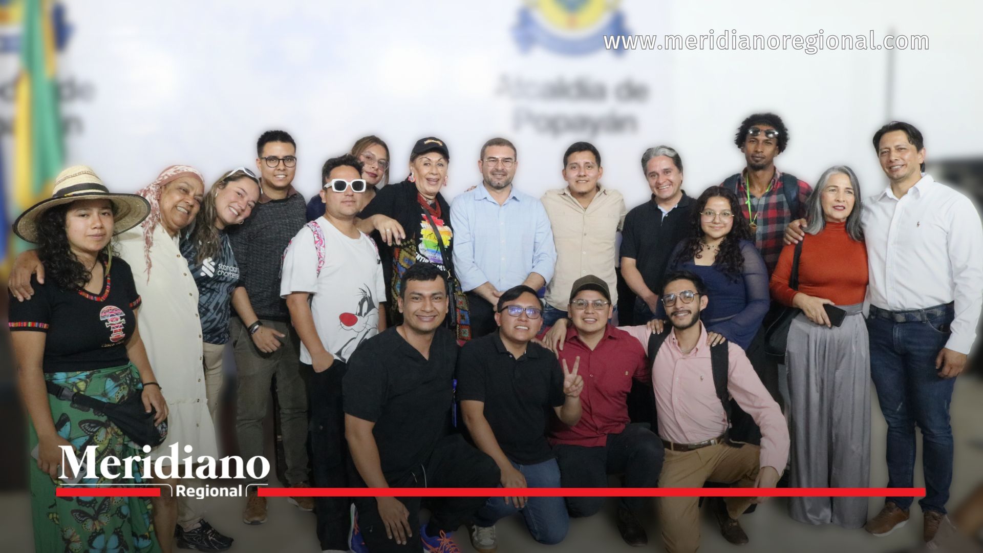 Artistas y gestores culturales participan junto al Secretario de Cultura y Turismo de Popayán en el primer encuentro de planeación de las Fiestas de Pubenza 2027.