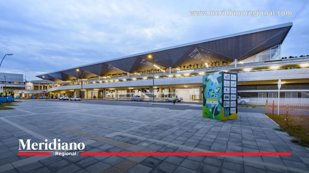 Exterior del Aeropuerto Alfonso Bonilla Aragón, protegido con un dispositivo especial por la posesión presidencial.