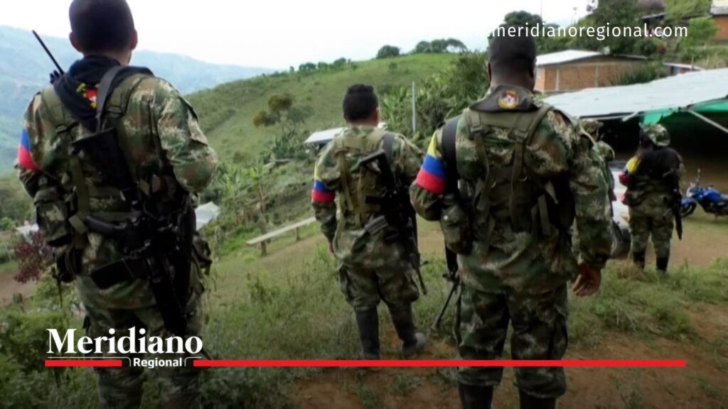 Operativo militar en zona rural de Miranda durante la captura de alias "Menor" - Meridiano Regional Soldados del Ejército Nacional durante un operativo en zona rural de Miranda, Cauca, relacionado con la captura de alias "Menor".